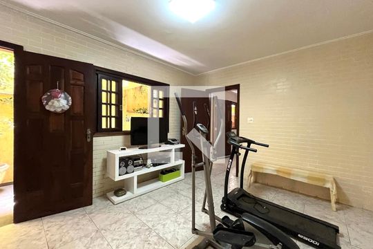 Sala 2 de casa à venda com 4 quartos, 220m² em Parque Imperial, São Paulo