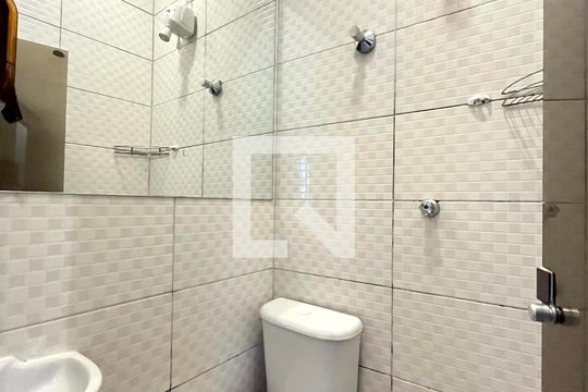 Banheiro ap 4 de casa de condomínio à venda com 6 quartos, 150m² em Vila Guarani (zona Sul), São Paulo