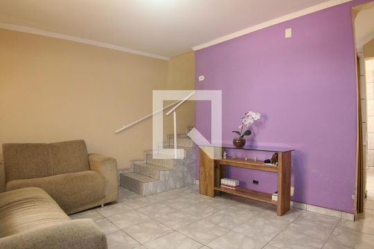 Casa à venda com 2 quartos, 127m² em Vila Tolstoi, São Paulo