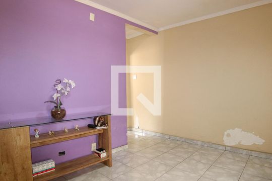 Sala de casa à venda com 2 quartos, 127m² em Vila Tolstoi, São Paulo