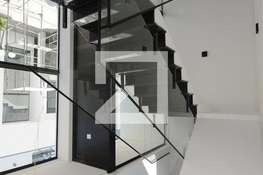Hall de entrada de casa de condomínio à venda com 4 quartos, 350m² em Jardim Prudência, São Paulo