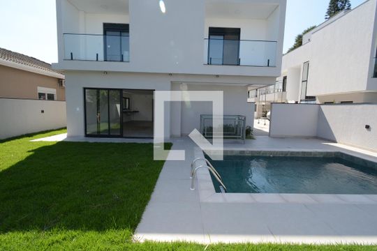 Quintal de casa de condomínio à venda com 4 quartos, 350m² em Jardim Prudência, São Paulo