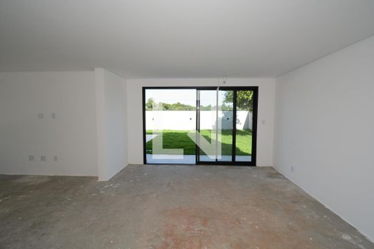 Sala de casa de condomínio à venda com 4 quartos, 350m² em Jardim Prudência, São Paulo