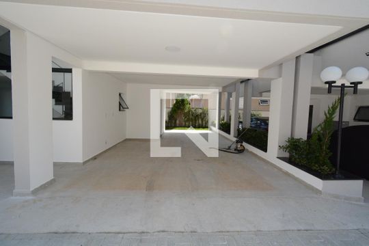 Garagem de casa de condomínio à venda com 4 quartos, 350m² em Jardim Prudência, São Paulo