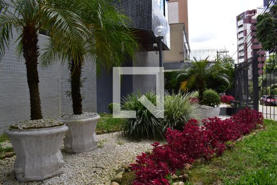 Área comum de apartamento à venda com 1 quarto, 42m² em Bigorrilho, Curitiba