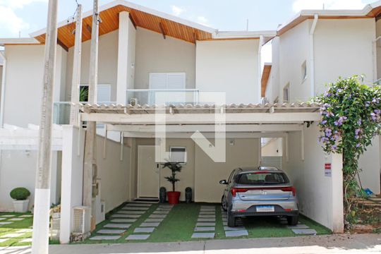 Fachada de casa de condomínio para alugar com 3 quartos, 112m² em Jardim Primavera, Vinhedo