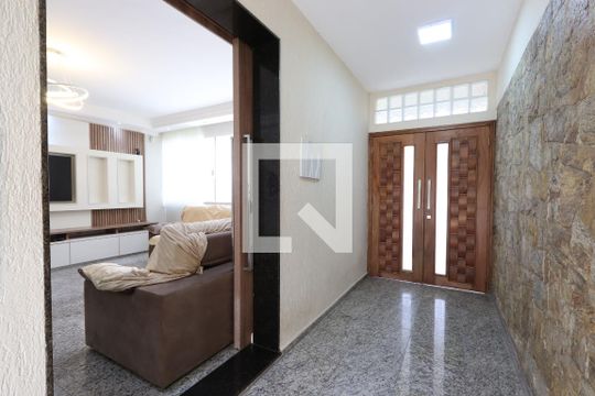 Hall de Entrada de casa para alugar com 3 quartos, 300m² em Jardim Vila Mariana, São Paulo