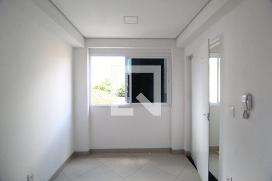 Casa para alugar com 1 quarto, 450m² em Centro, Uberlândia