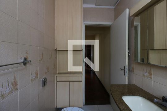 Banheiro Social de casa para alugar com 3 quartos, 176m² em Campestre, Santo André