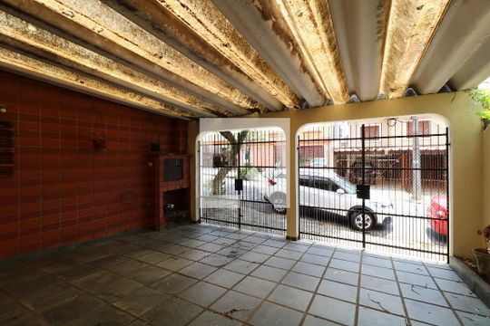 Garagem de casa para alugar com 3 quartos, 176m² em Campestre, Santo André