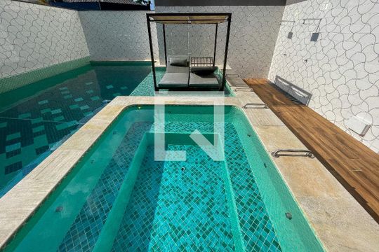 Área comum - Piscina de kitnet/studio para alugar com 1 quarto, 24m² em Pinheiros, São Paulo
