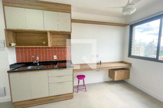 Studio de kitnet/studio para alugar com 1 quarto, 24m² em Pinheiros, São Paulo