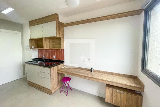 Studio de kitnet/studio para alugar com 1 quarto, 24m² em Pinheiros, São Paulo