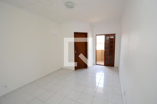 Suíte de casa à venda com 3 quartos, 125m² em Vila Campo Grande, São Paulo