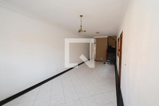 Sala de casa à venda com 3 quartos, 125m² em Vila Campo Grande, São Paulo
