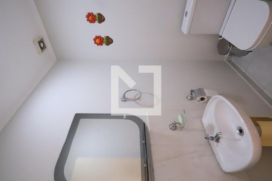 Banheiro de apartamento para alugar com 3 quartos, 62m² em Brás, São Paulo