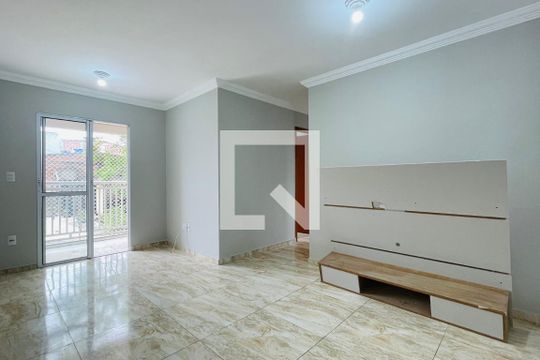 Apartamento para alugar com 3 quartos, 66m² em Jardim do Triunfo, Guarulhos