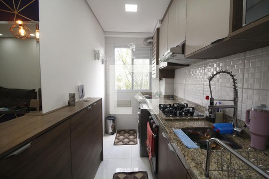 Cozinha e Área de Serviço de apartamento para alugar com 2 quartos, 41m² em Penha de França, São Paulo