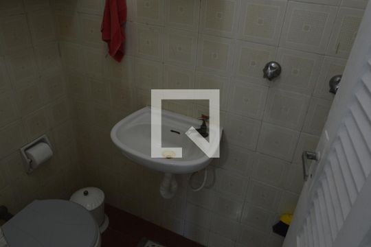 Banheiro de serviço de apartamento à venda com 3 quartos, 152m² em Pechincha, Rio de Janeiro
