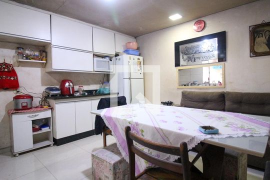 Cozinha 2 de casa à venda com 3 quartos, 180m² em Jardim Colorado, São Paulo
