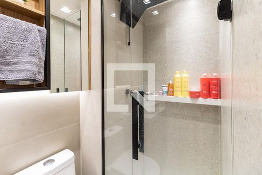 Banheiro de apartamento à venda com 2 quartos, 40m² em Vila Água Funda, São Paulo