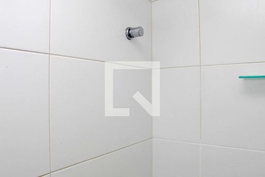 Banheiro de kitnet/studio à venda com 1 quarto, 48m² em Mont’Serrat, Porto Alegre