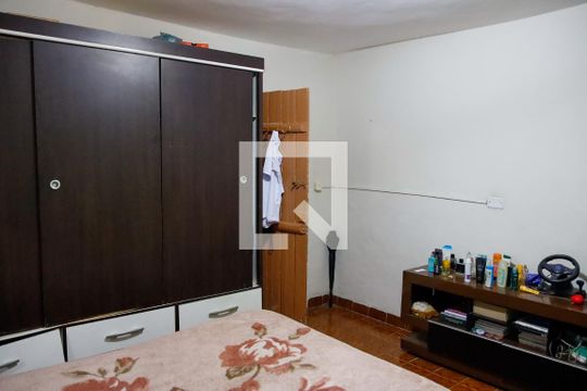 Quarto 1 de casa à venda com 2 quartos, 171m² em Km 18, Osasco