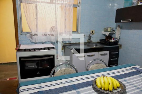 Cozinha de casa à venda com 2 quartos, 171m² em Km 18, Osasco