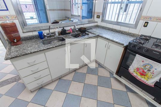 Cozinha de casa à venda com 3 quartos, 157m² em Vila Monumento, São Paulo