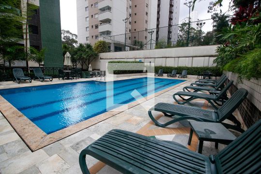 Área comum - Piscina de apartamento para alugar com 2 quartos, 59m² em Vila Suzana, São Paulo
