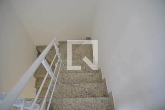 Área comum de casa à venda com 3 quartos, 188m² em Vila Curuçá, Santo André
