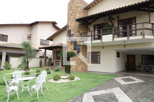 Fachada de casa de condomínio para alugar com 3 quartos, 296m² em Residencial Granville, Goiânia