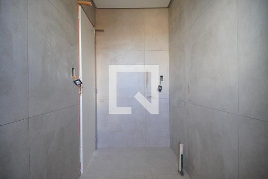 Banheiro da Suíte de casa de condomínio à venda com 3 quartos, 128m² em Operário, Novo Hamburgo