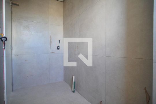 Banheiro da Suíte de casa de condomínio à venda com 3 quartos, 128m² em Operário, Novo Hamburgo