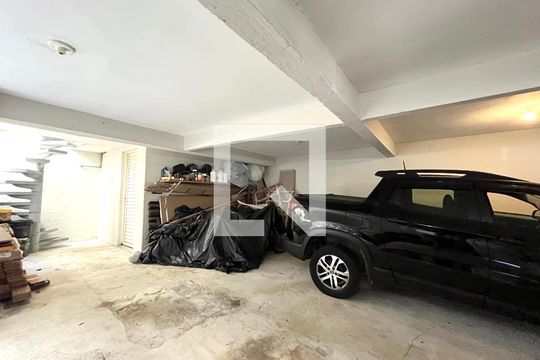 Garagem de casa à venda com 5 quartos, 300m² em Jardim Oriental, São Paulo