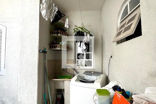 Área de Serviço de casa à venda com 5 quartos, 300m² em Jardim Oriental, São Paulo