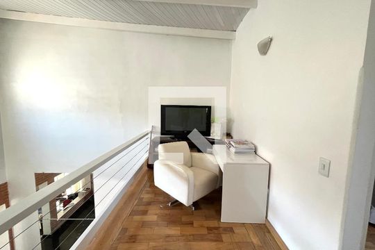 Sala de TV de casa à venda com 5 quartos, 300m² em Jardim Oriental, São Paulo