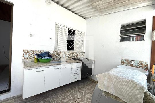 Área externa de casa à venda com 5 quartos, 300m² em Jardim Oriental, São Paulo
