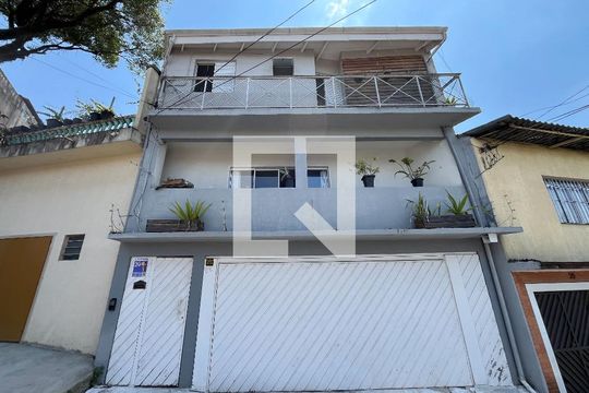 Fachada de casa à venda com 5 quartos, 300m² em Jardim Oriental, São Paulo