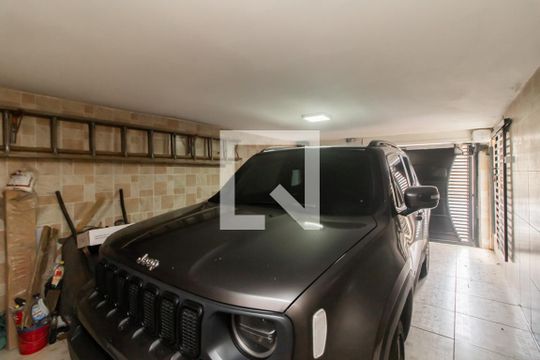 Garagem de casa à venda com 3 quartos, 200m² em Jardim Popular, São Paulo