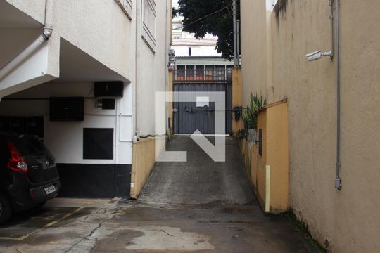 Garagem de apartamento à venda com 3 quartos, 90m² em Serra, Belo Horizonte