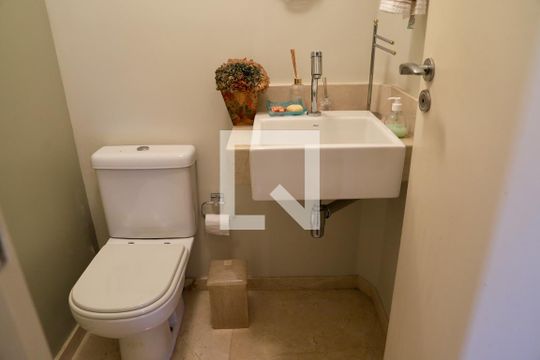 Lavabo de apartamento para alugar com 3 quartos, 136m² em Vila Clementino, São Paulo