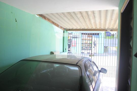 Garagem de casa à venda com 2 quartos, 120m² em Jardim Aida, Guarulhos