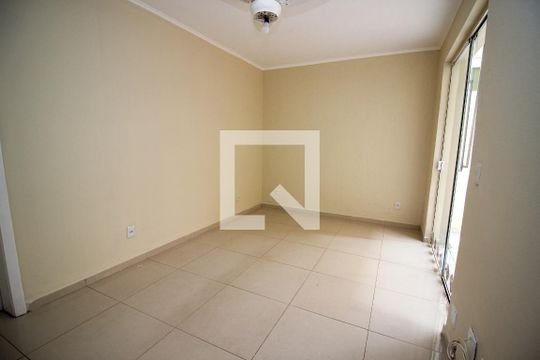Sala de apartamento para alugar com 1 quarto, 43m² em Menino Deus, Porto Alegre