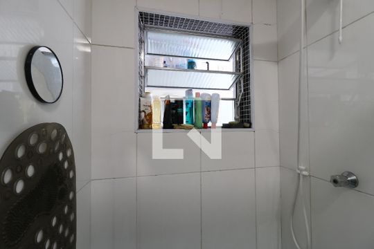 Banheiro - Box de casa à venda com 2 quartos, 78m² em Utinga, Santo André