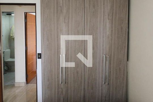 Quarto 02 de apartamento para alugar com 3 quartos, 64m² em Vila Cunha Bueno, São Paulo