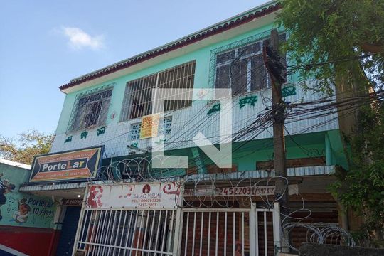 Fachada de casa de condomínio para alugar com 3 quartos, 300m² em Turiaçú, Rio de Janeiro