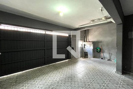Garagem de casa à venda com 4 quartos, 309m² em Cidade Domitila, São Paulo