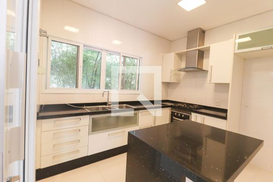 Cozinha de casa de condomínio à venda com 3 quartos, 1029m² em Loteamento Portal do Paraiso, Jundiaí