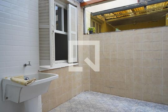 Cozinha e Área de Serviço de apartamento à venda com 3 quartos, 140m² em Passo D’areia, Porto Alegre